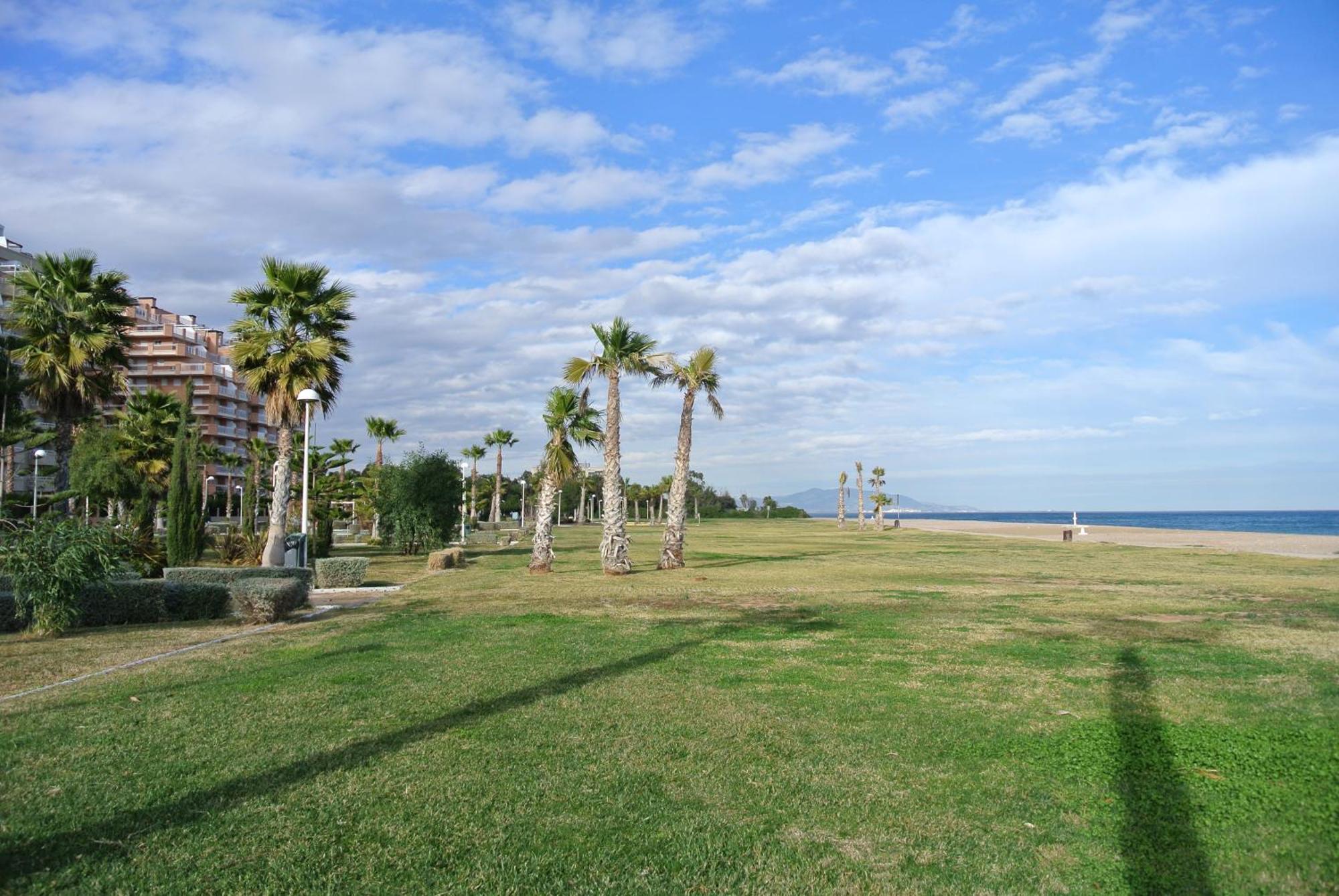 Apartamentos Danesp-Playa De Les Amplaries Marina Dor- Frontales Al Mar Оропеса-дель-Мар Экстерьер фото