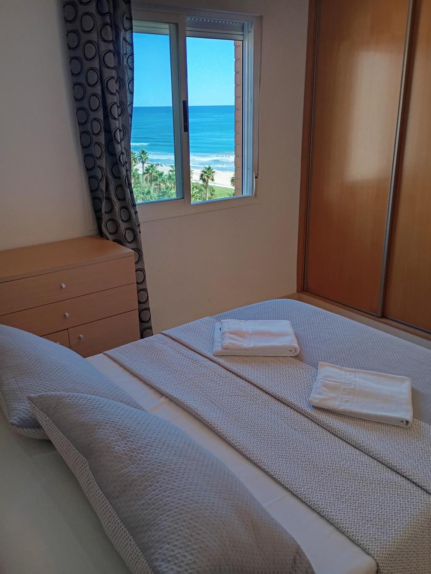 Apartamentos Danesp-Playa De Les Amplaries Marina Dor- Frontales Al Mar Оропеса-дель-Мар Экстерьер фото