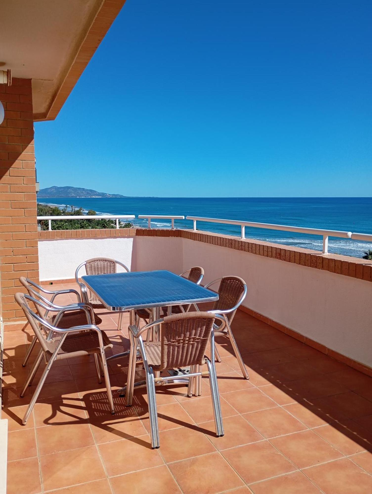 Apartamentos Danesp-Playa De Les Amplaries Marina Dor- Frontales Al Mar Оропеса-дель-Мар Экстерьер фото