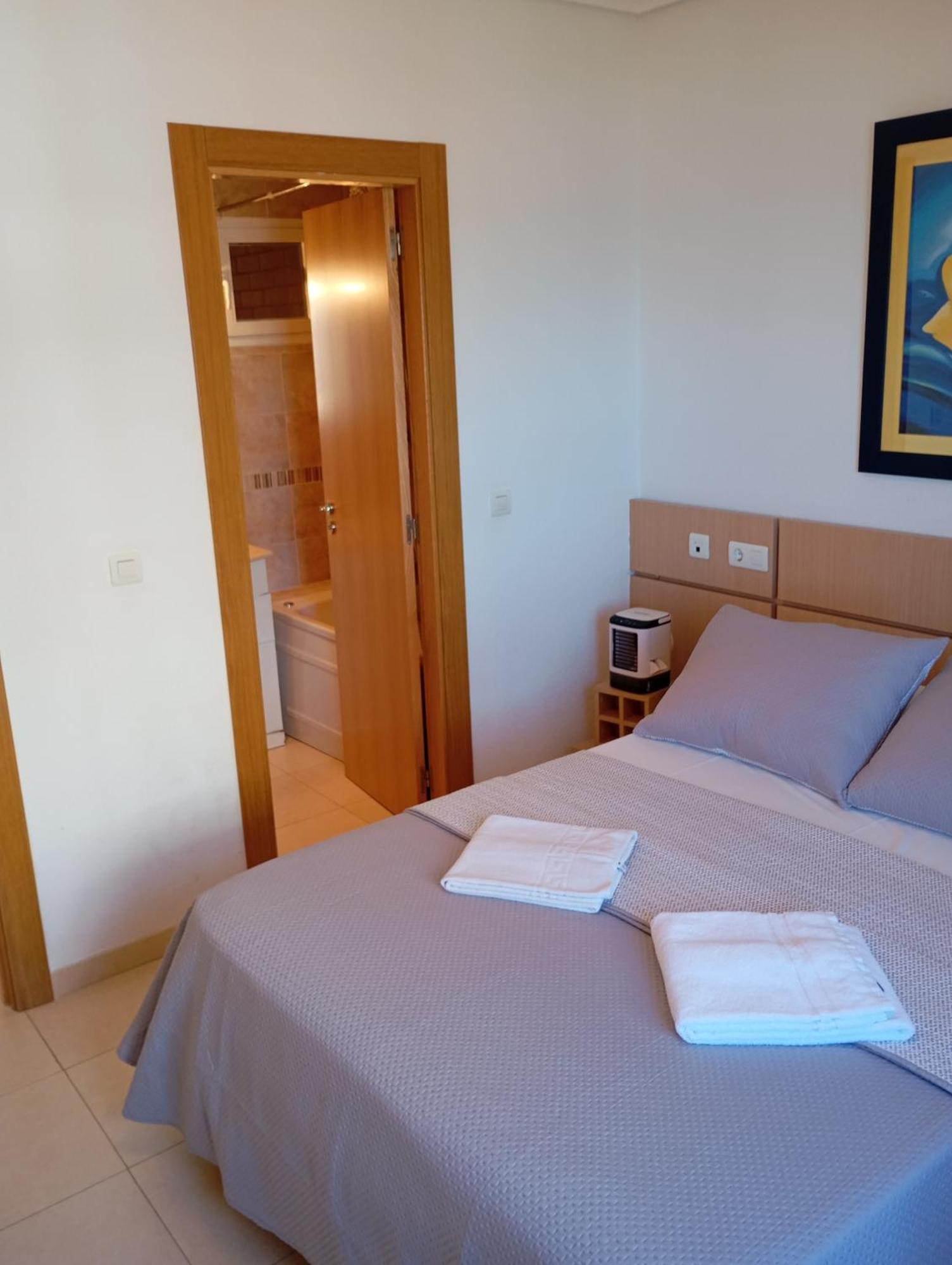 Apartamentos Danesp-Playa De Les Amplaries Marina Dor- Frontales Al Mar Оропеса-дель-Мар Экстерьер фото